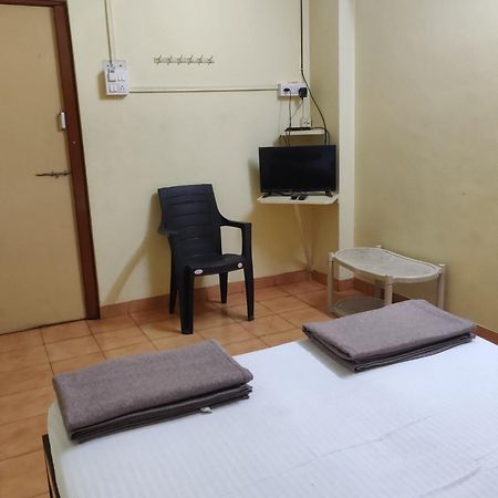 Shraddha Lodge Ratnāgiri Kültér fotó